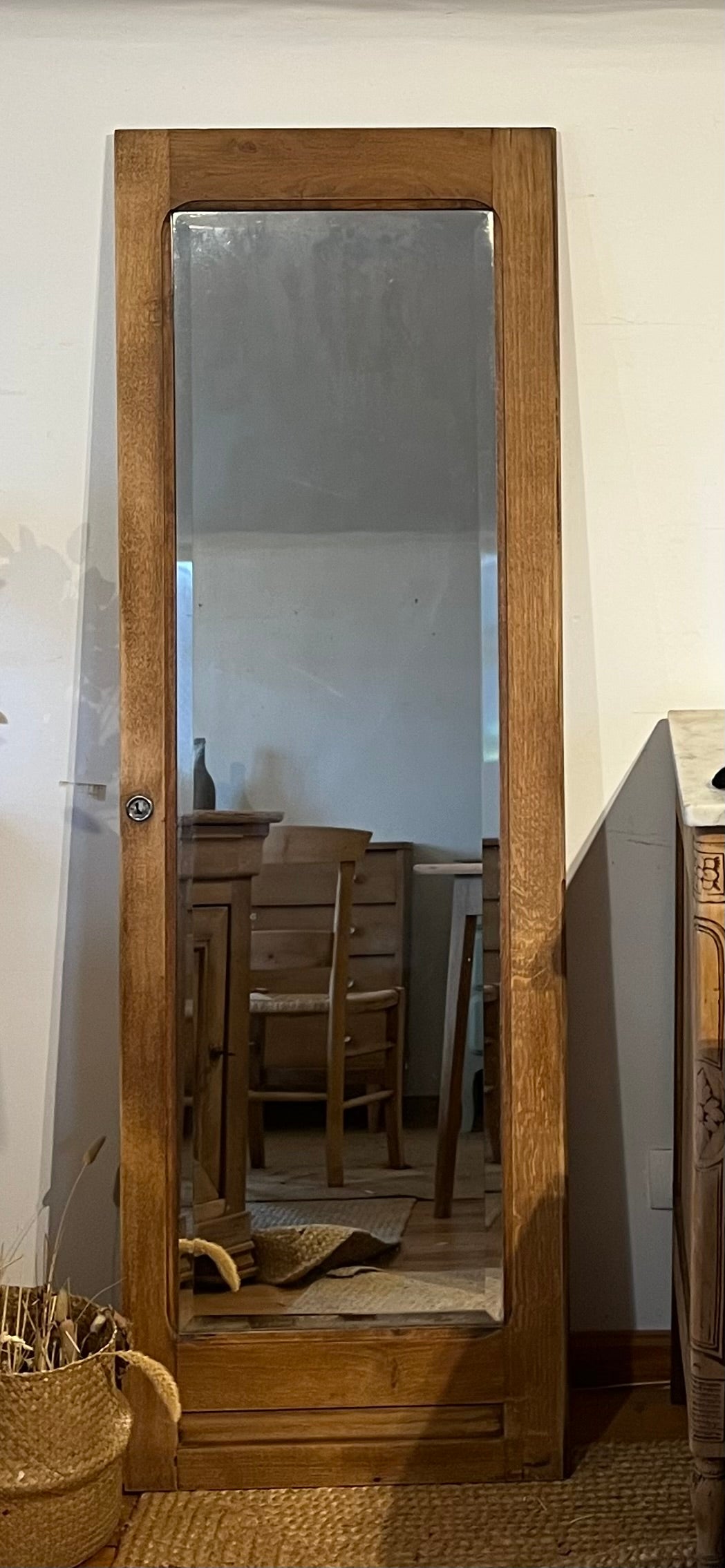 Grand miroir ancien en chêne massif brut